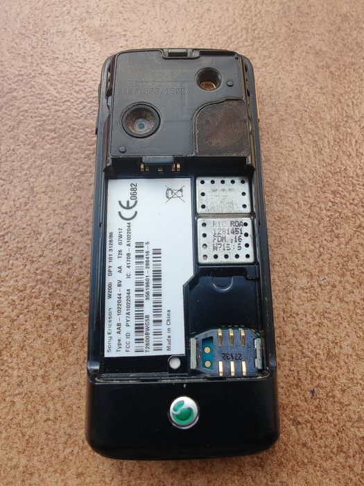 Sony Ericsson W200i