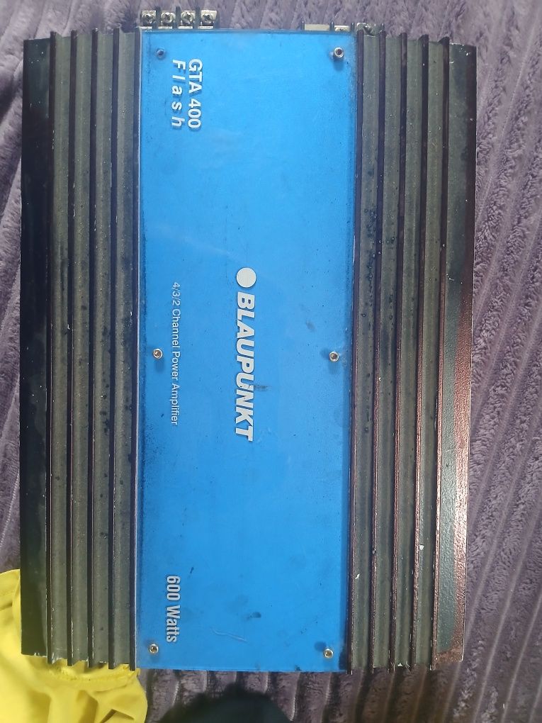 Wzmacniacz Blaupunkt