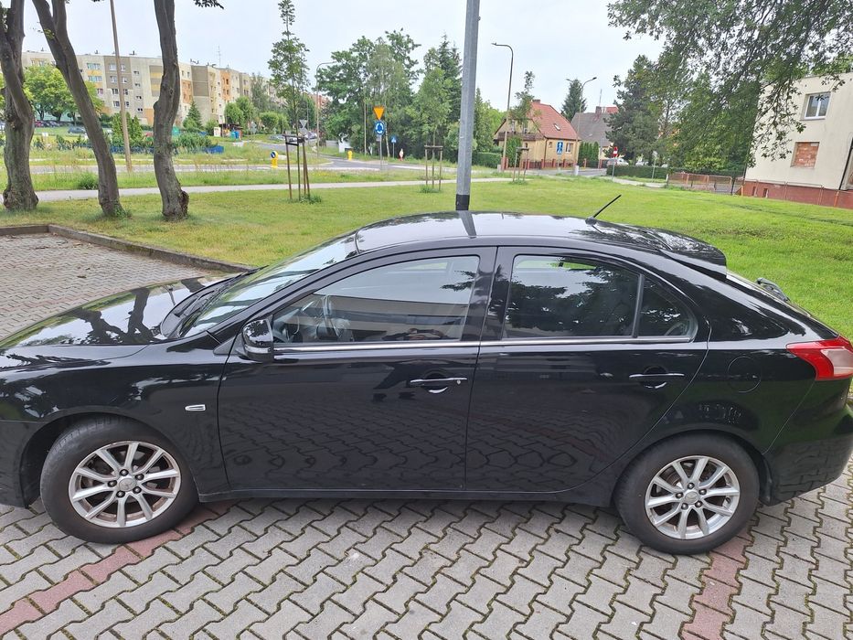 Mitsubishi Lancer sportback 1.6 benzyna polski salon