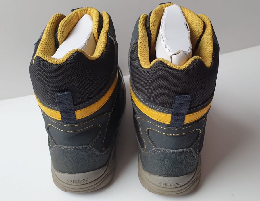 Buty zimowe kozaki śniegowce Geox rozmiar 31