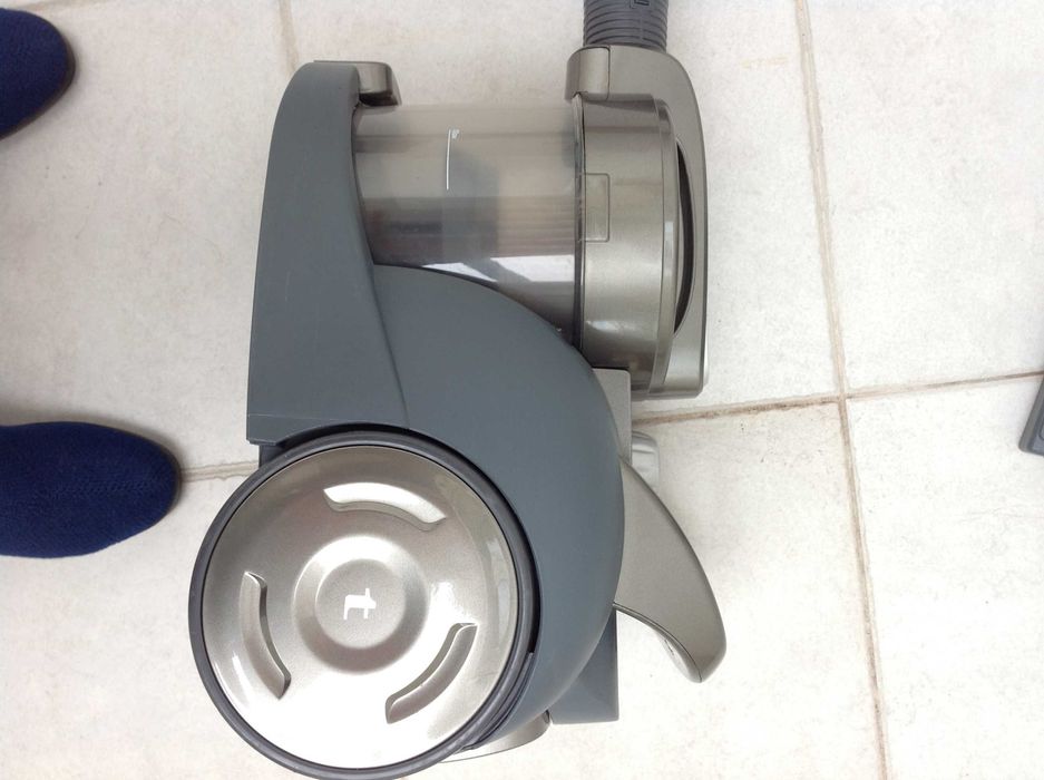 Aspirador sem saco Taurus Civic 2500