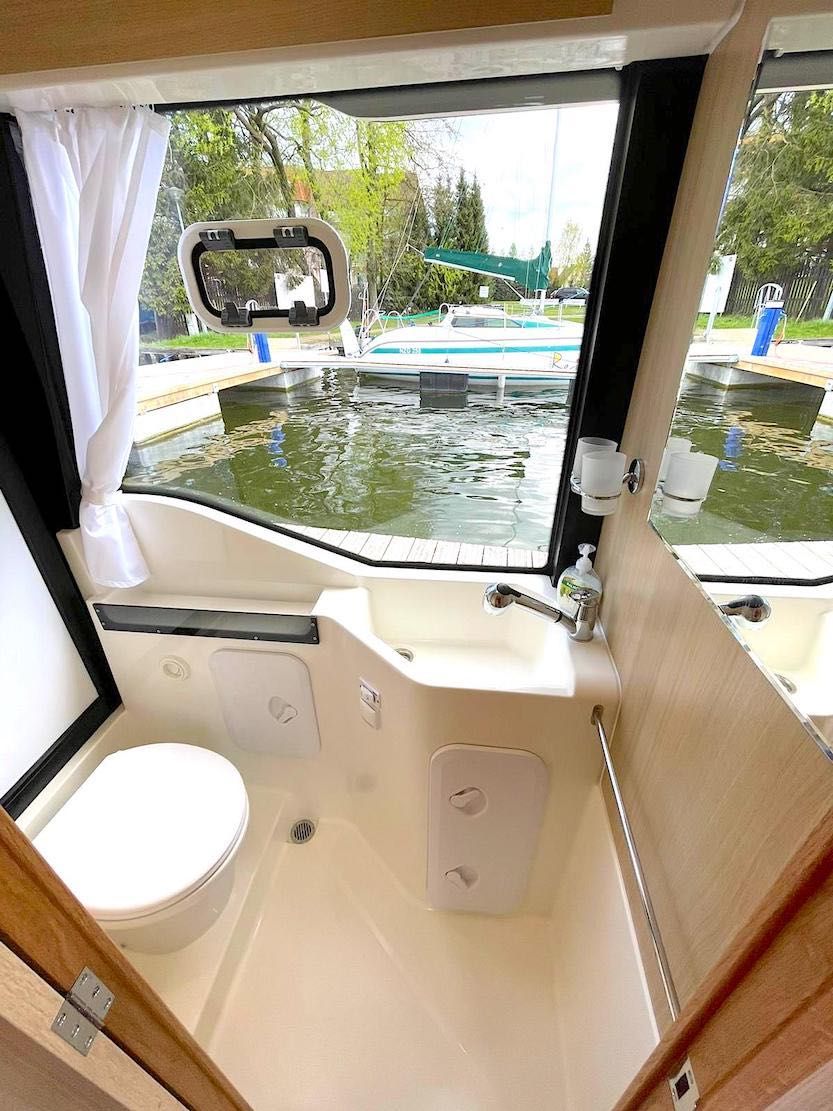 Jacht motorowy SunCamper 35 Flybridge Czarter Mazury wynajem