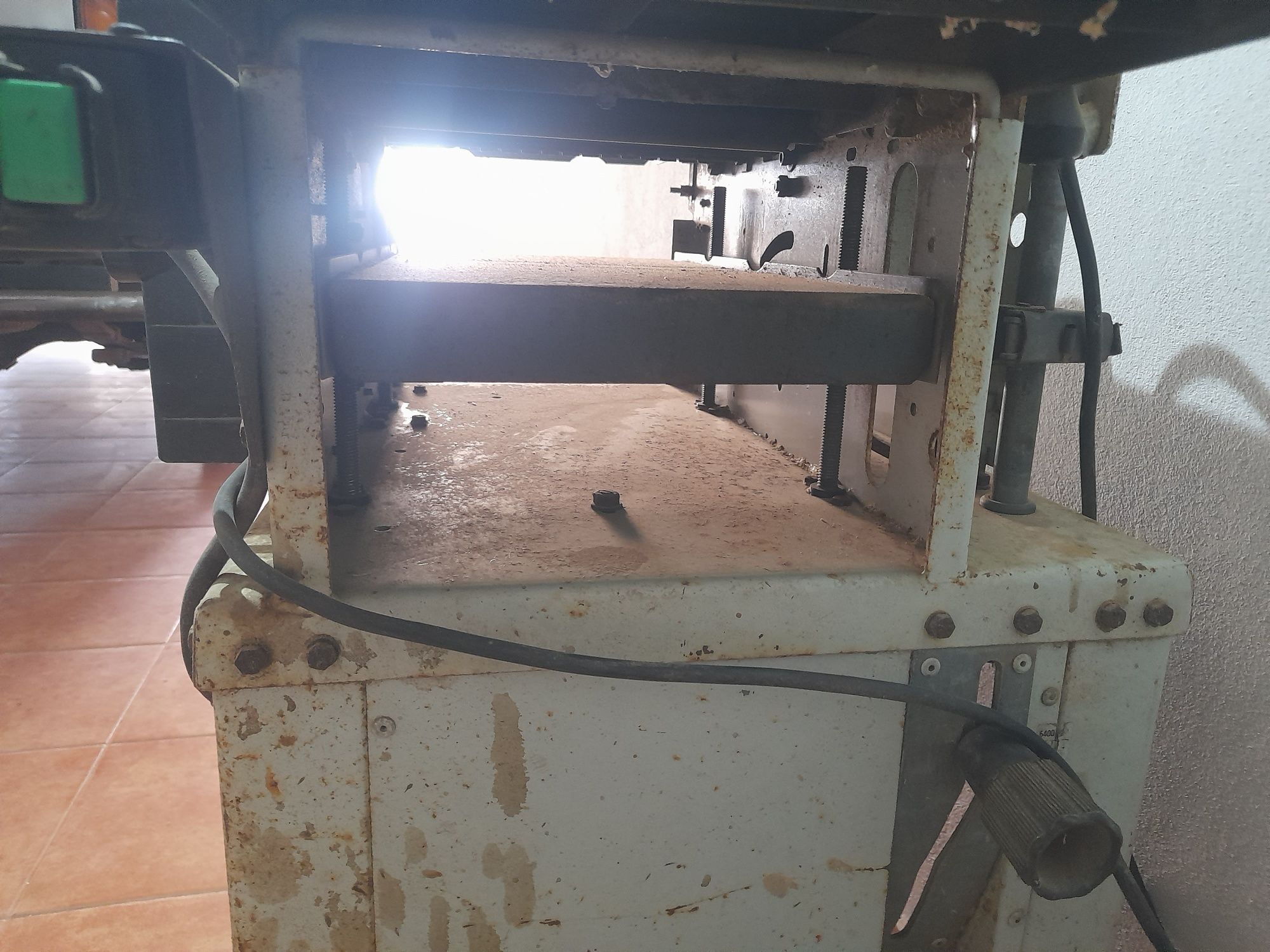 Máquina para carpintaria plaina desengrossadora
