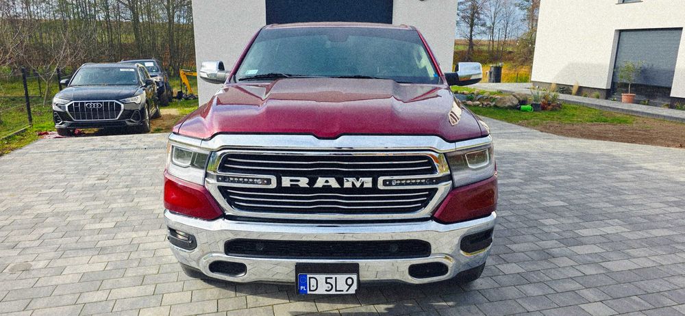 Na Sprzedaż  Dodge RAM 1500 LARAMIE 5.7 + GAZ