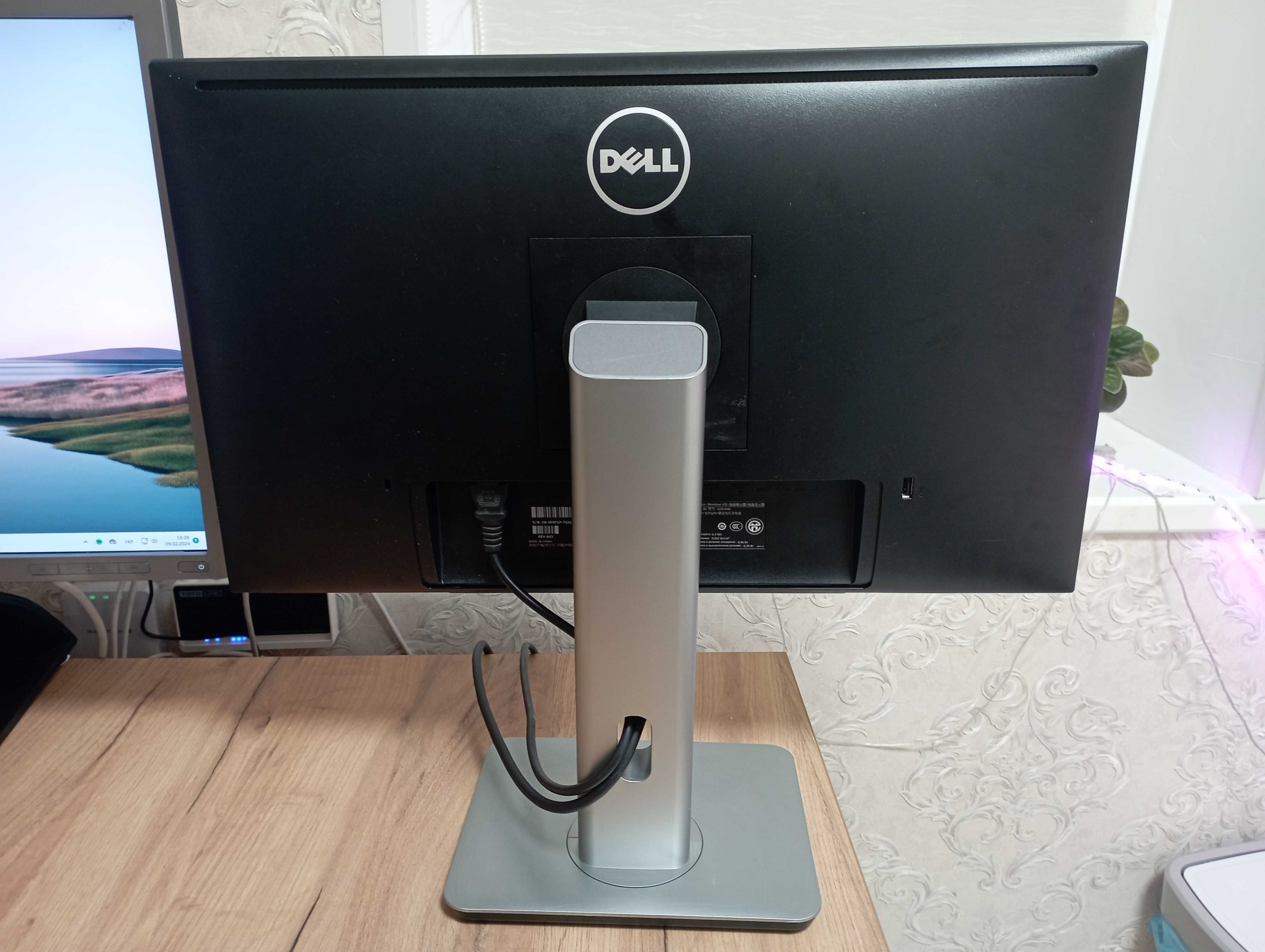 Монитор Dell U2414Hb