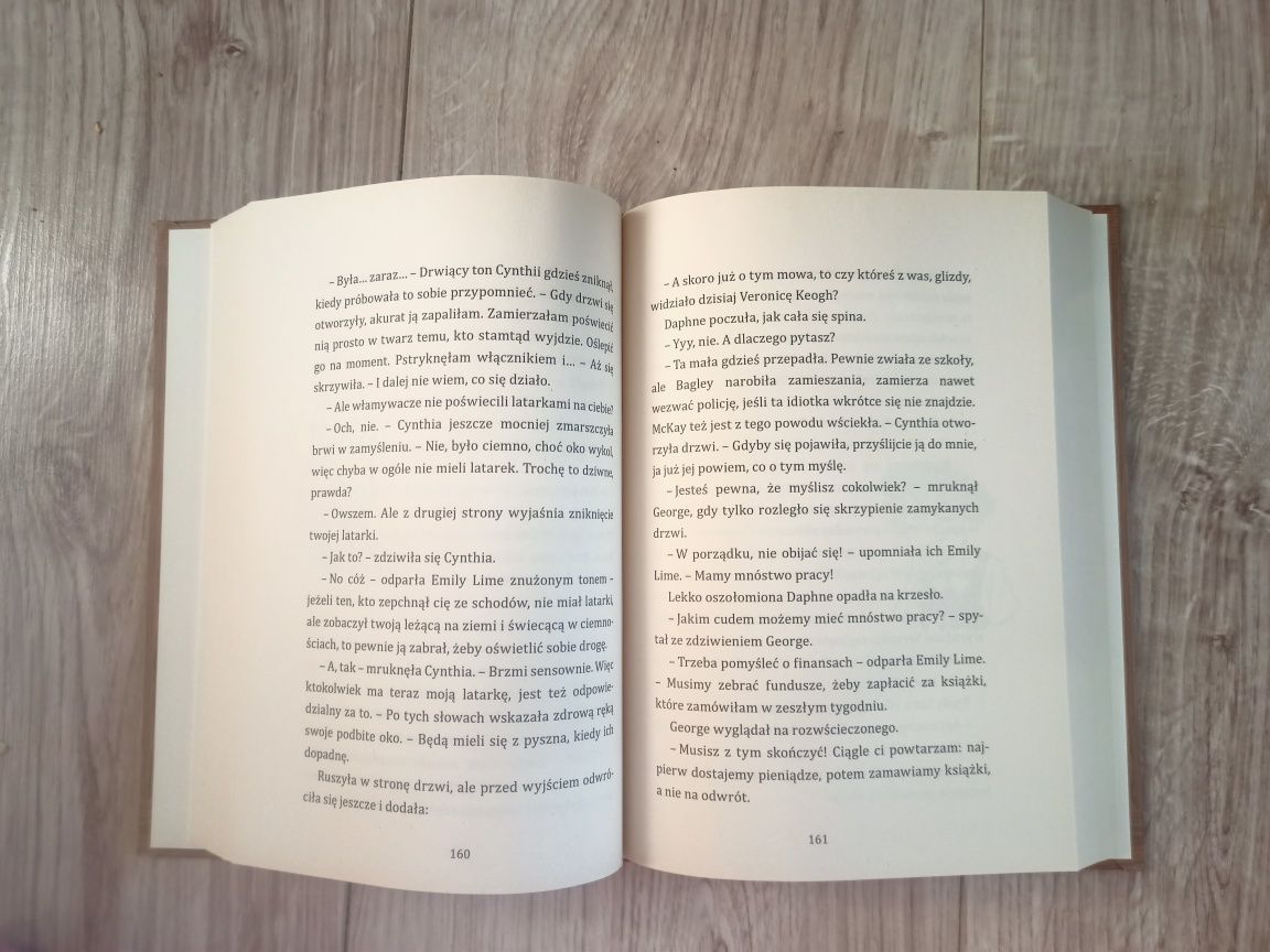 Biblioteka Śledztwa Emily Lime książka