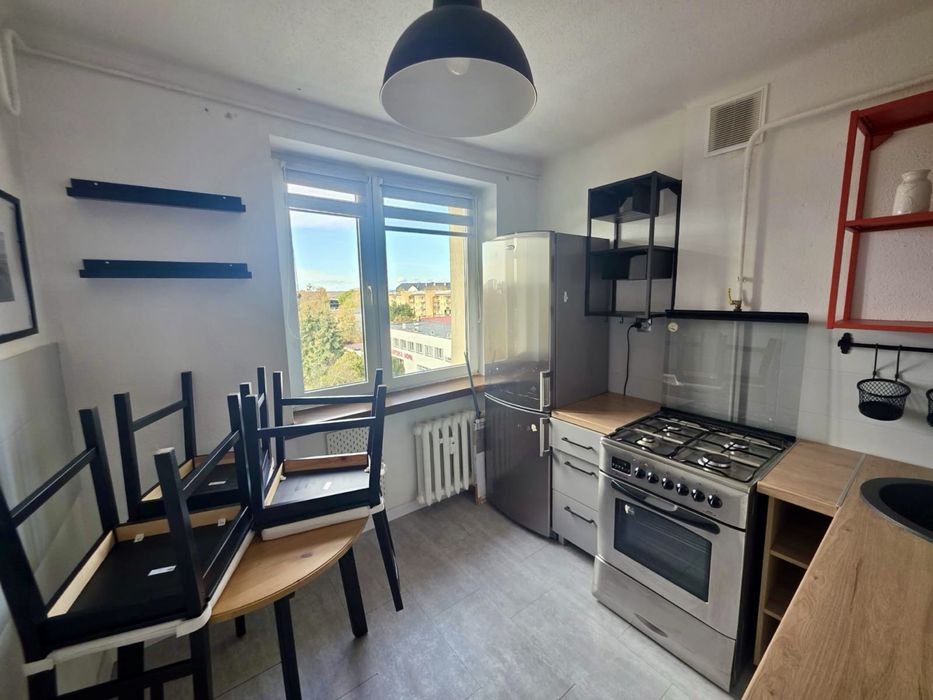 Kawalerka 27 m² z balkonem i widokiem na fontannę