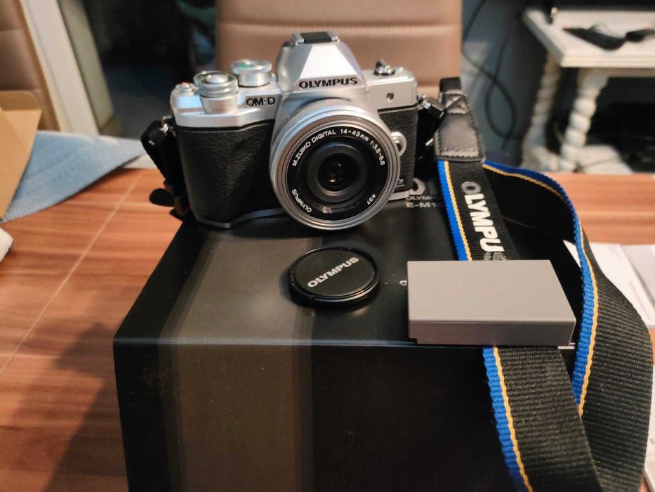 Sprzedam APARAT Olympus OM-D E-M10 Mark III S – Stan Idealny!