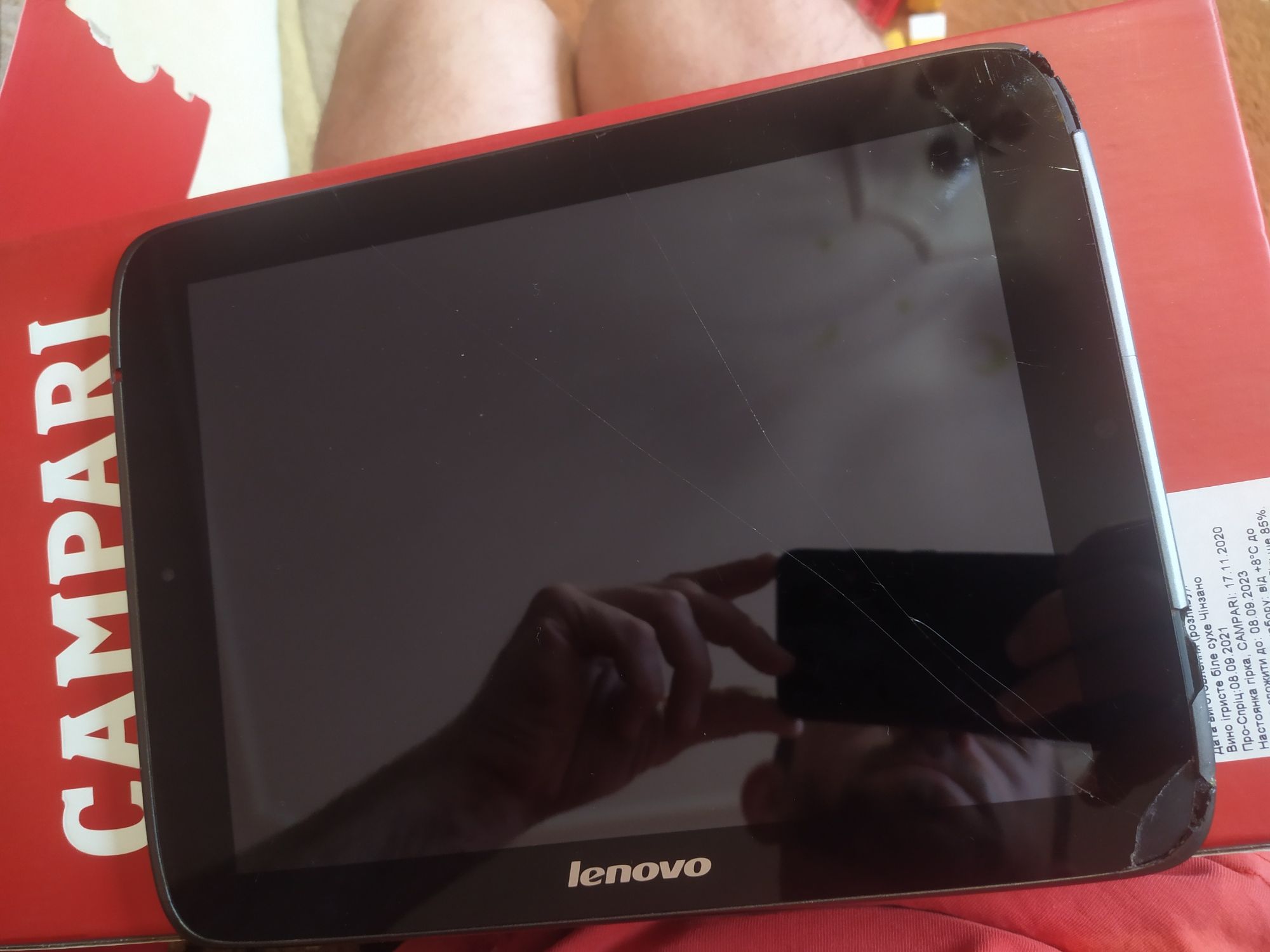 планшет Lenovo  Pad s2109a ,тріщина