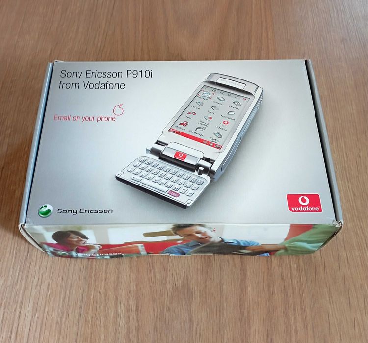 Мобильный телефон Sony Ericsson P910i в коробке! Аккумулятор!