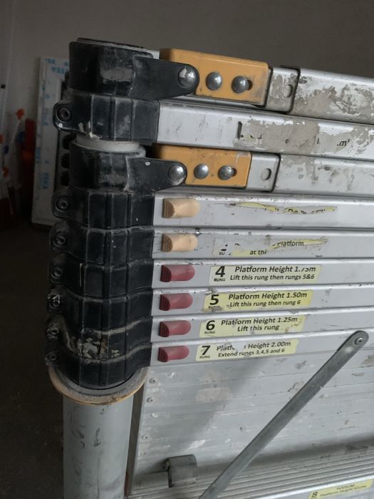 Rusztoranie teleskopowe aluminiowe składane regulowane 2m