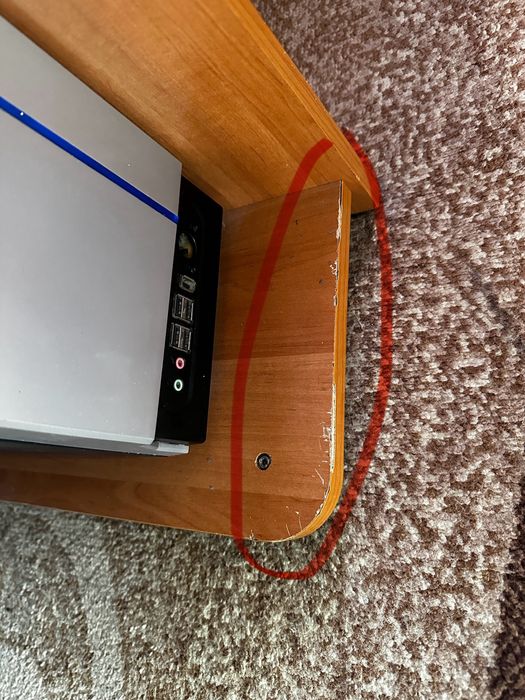 Копʼютерний стіл