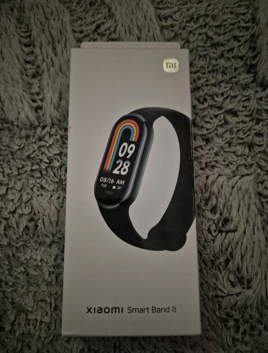 Xiaomi Smart Band 8 z ładowarką