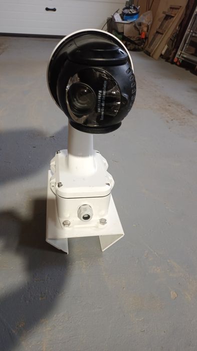 Камера Hikvision DS-2DE4425W-DE