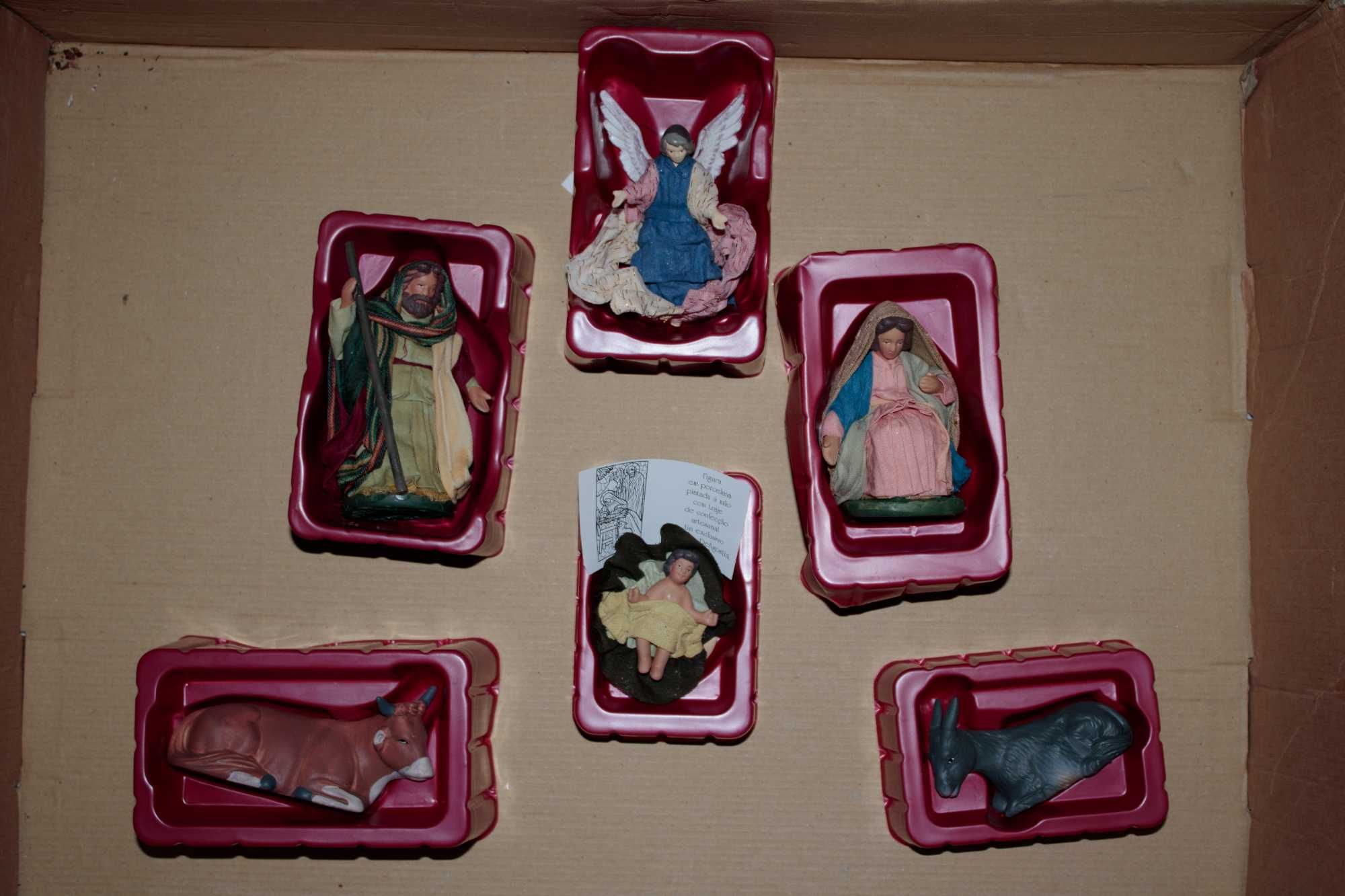 Presépio - 40 Figuras e Cenário