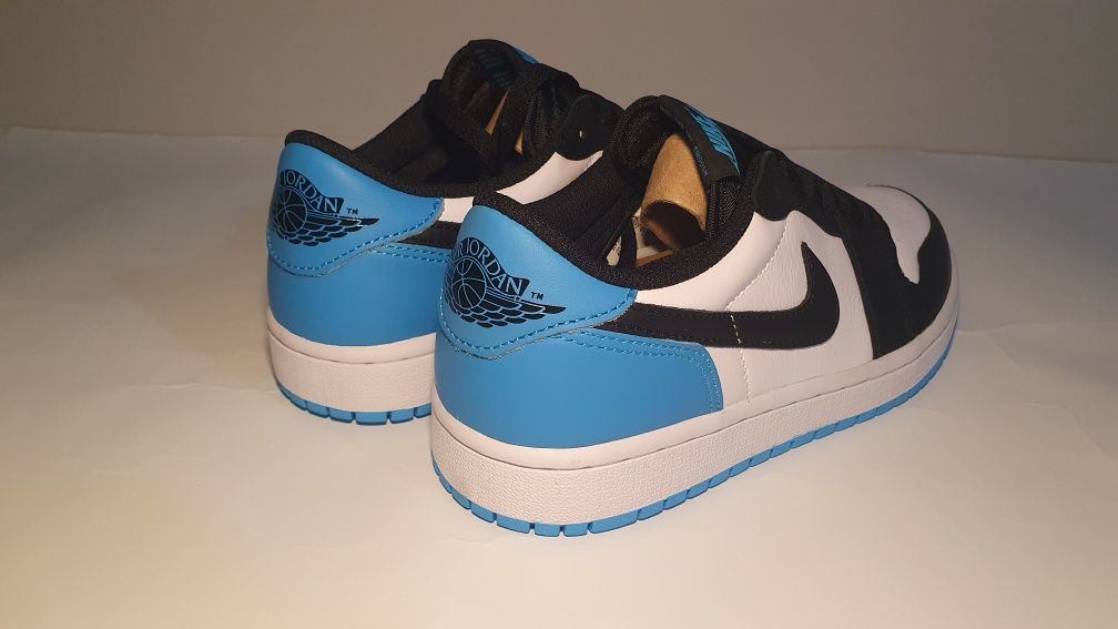 Buty nike jordan 1 powder blue 40