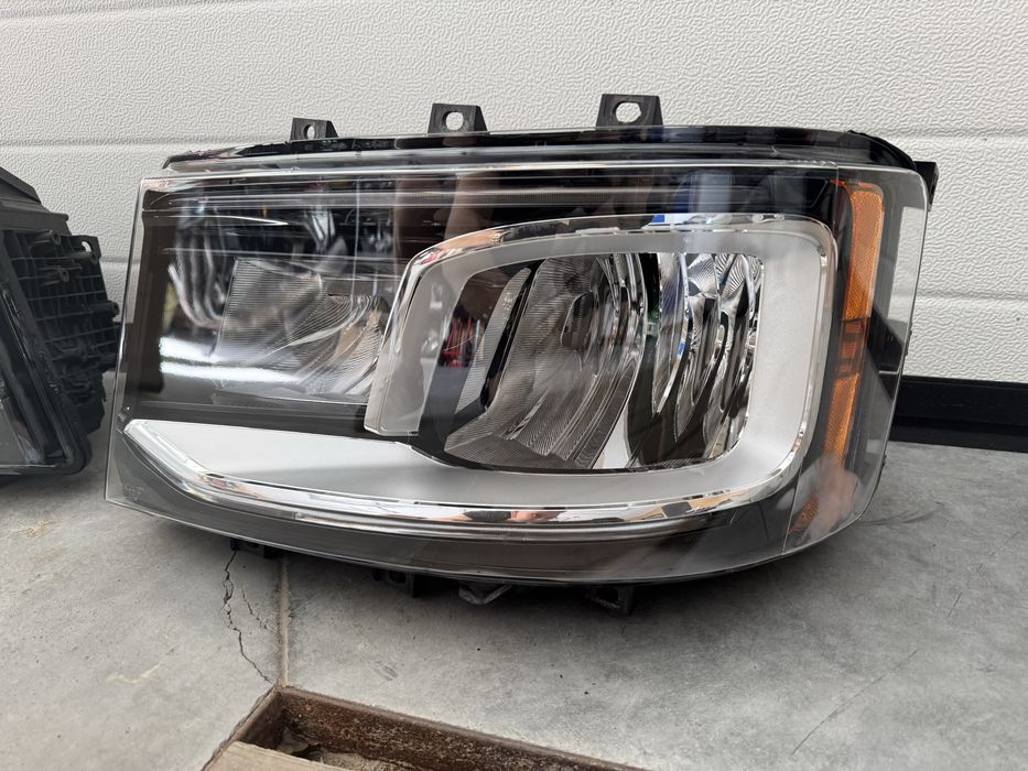 scania full led reflektor lewy prawy przedni NOWY