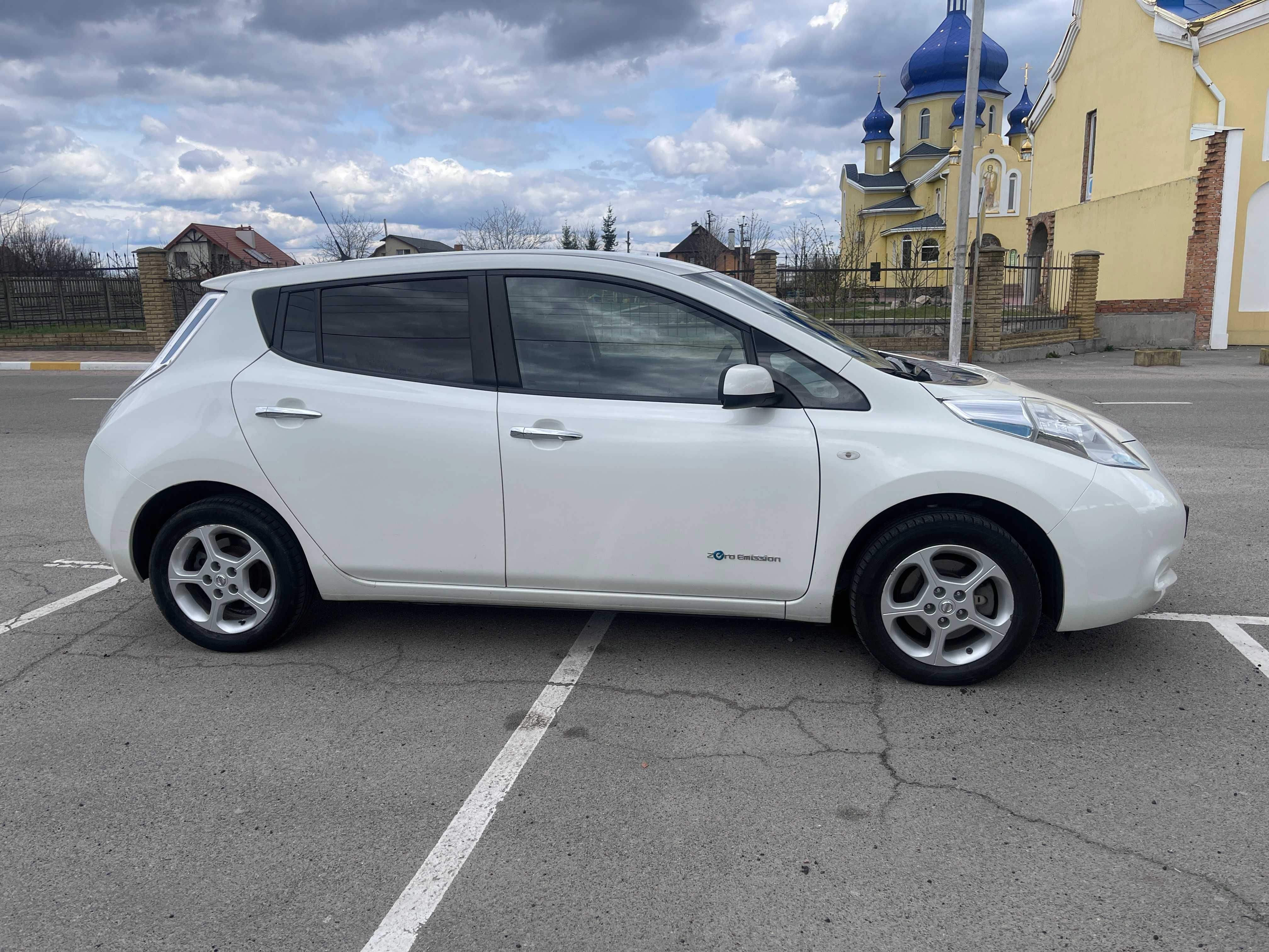 Nissan Leaf 24КВТ Власник