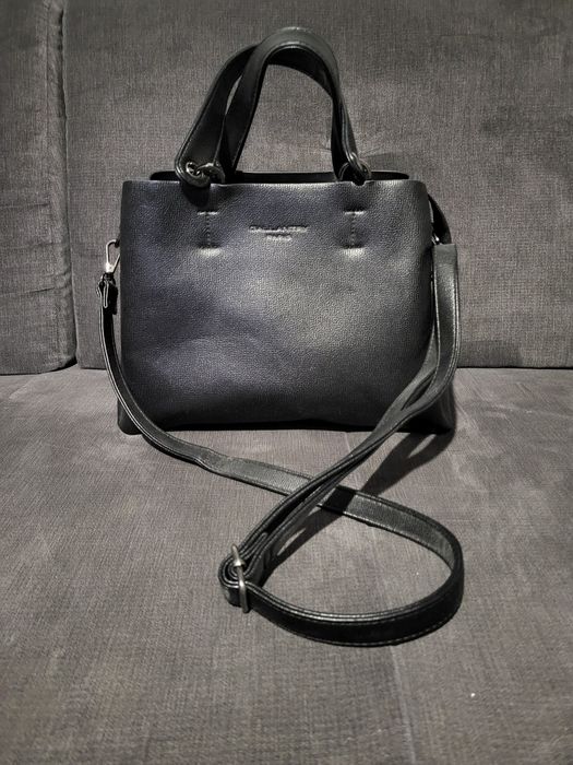 Torebka kuferek czarna pojemna modna torba kufer