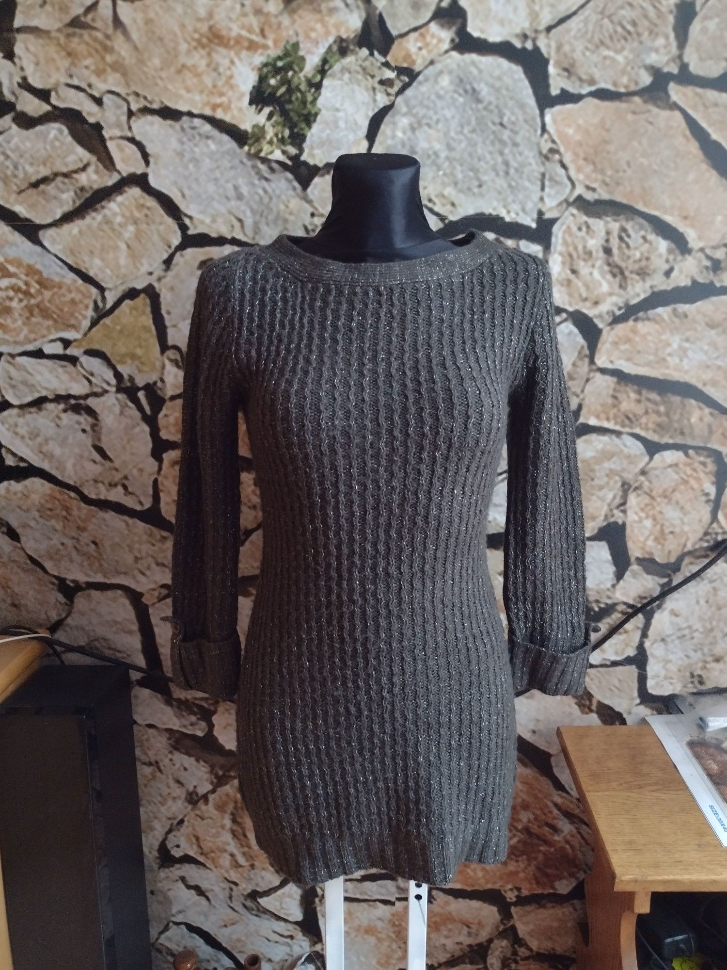 Sweter damski długi