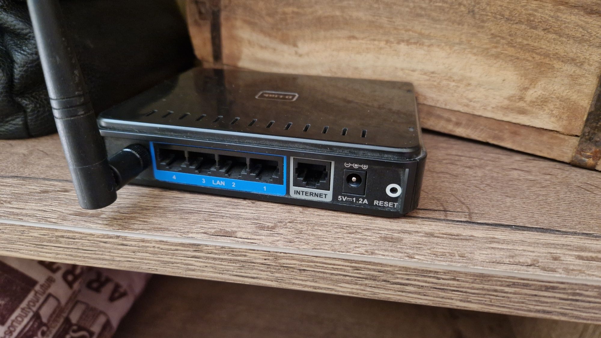 Роутер D-Link DIR-300