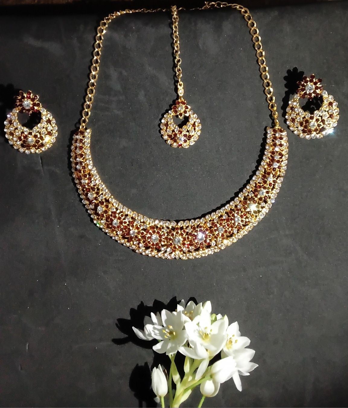 Choker Marrom Estilo Bollywood Folheado a Ouro 14 k– Tradição e Elegâ