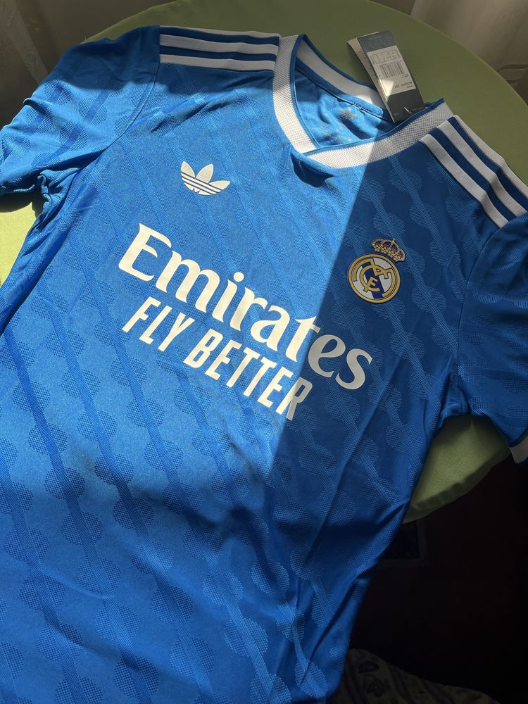Camisola Real Madrid 3° 2025/2026