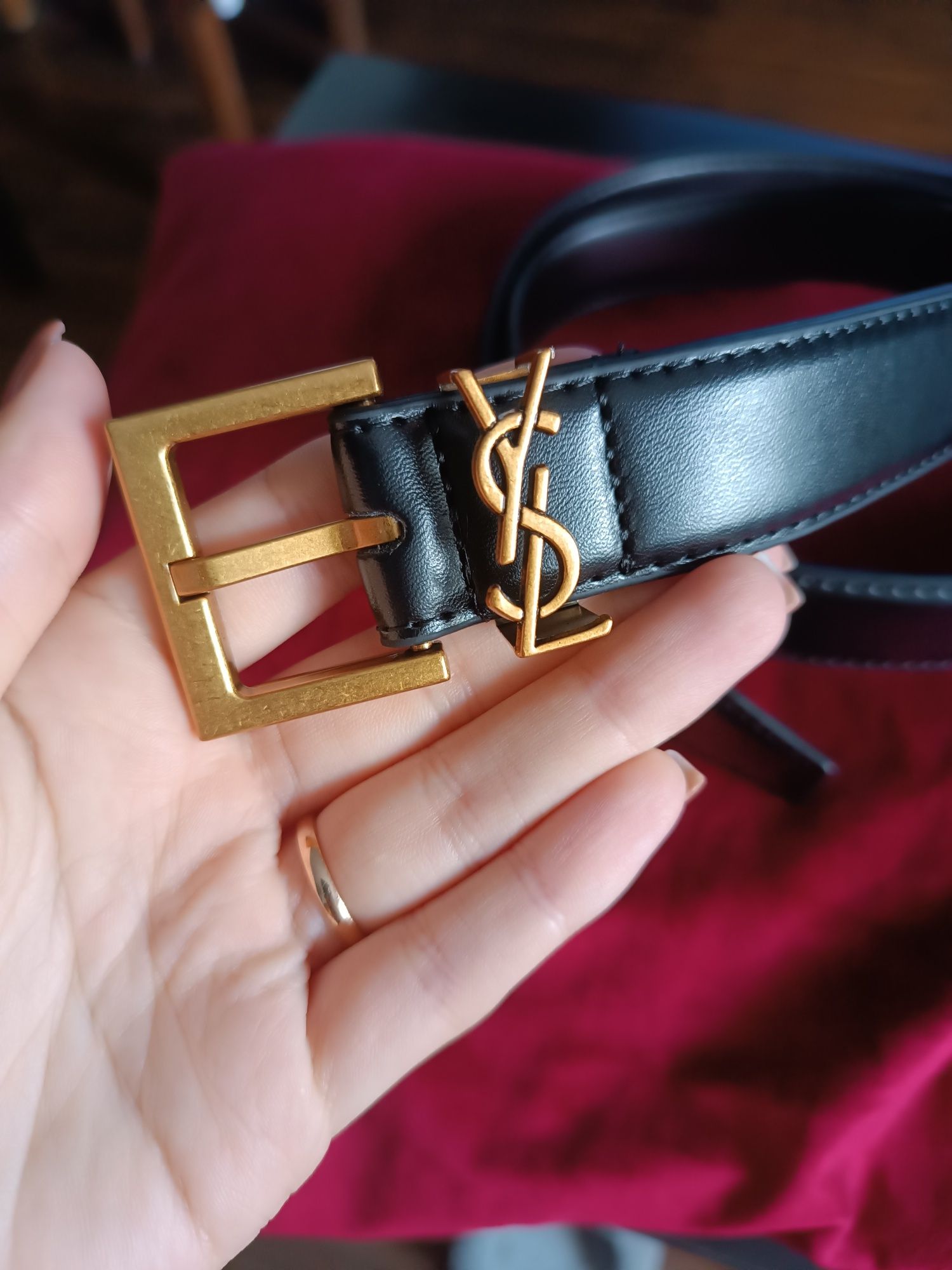 Cinto Ysl preto e dourado alta qualidade