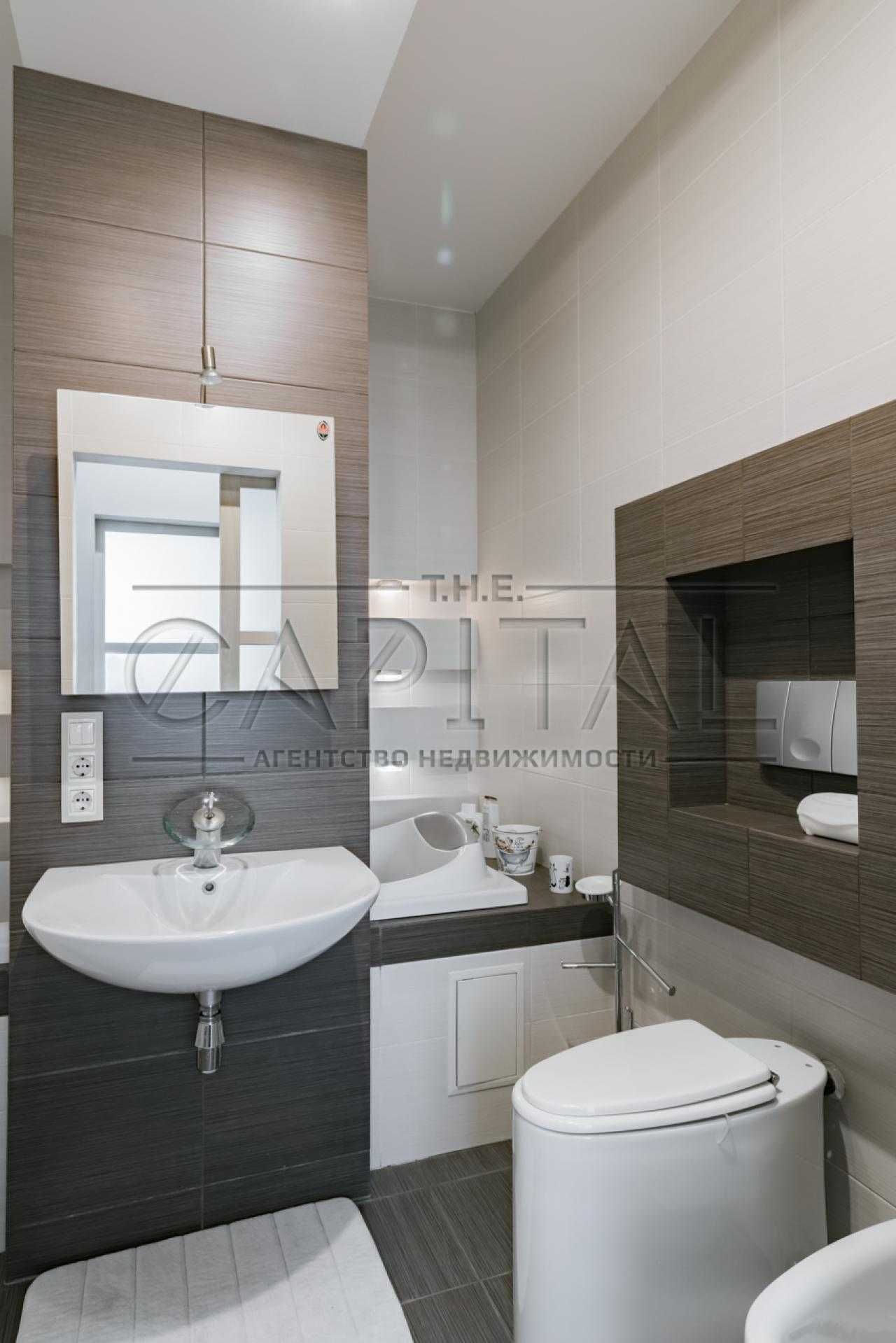 Продаж | 2 кім Квартира 70 м2 | Дипломат Холл | Жилянська | Центр
