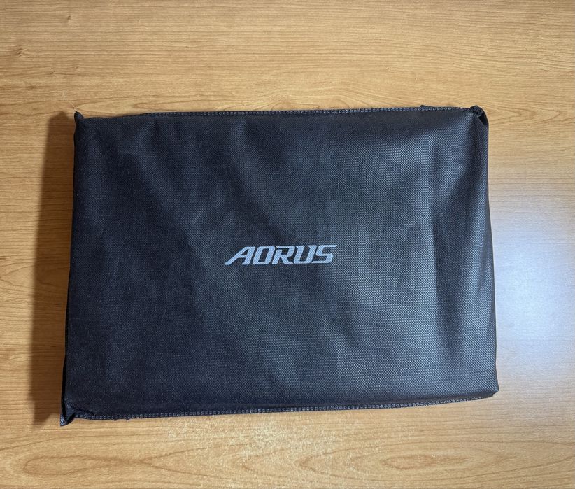 Gigabyte AORUS 15P XD i7-11800H/ RTX 3070/ 16GB / 1TB SSD + нова мишка