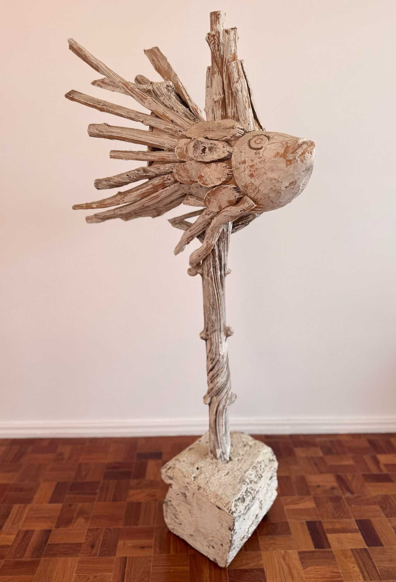 Escultura de Peixe em Madeira – Bali