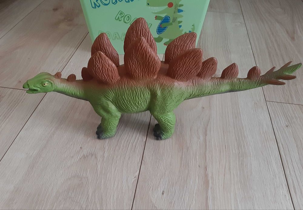 Dinozaur zabawka duży gumowy smiki