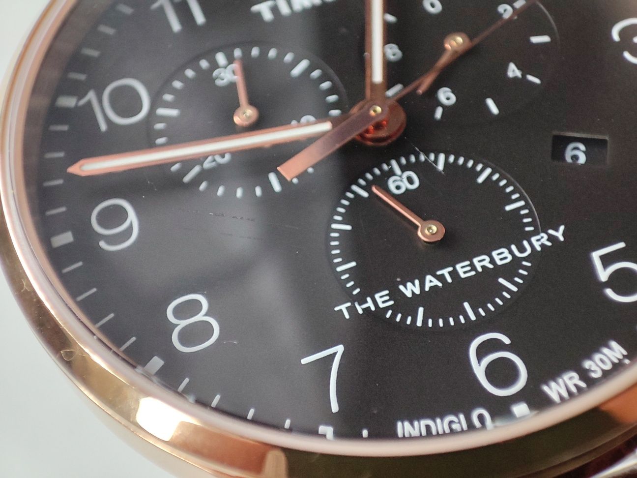 TIMEX Waterbury czarny/złoty chronograf TW2R71600