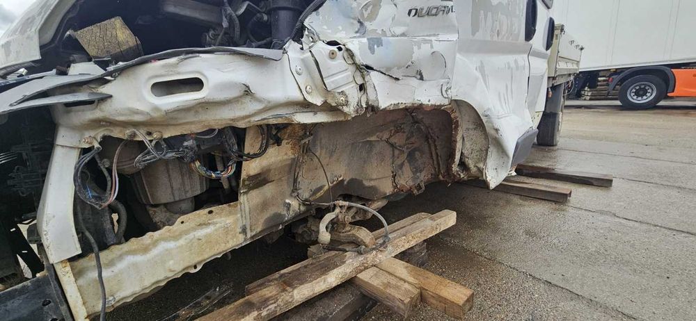 Fiat Ducato- Skrzynia otwarta- Uszkodzony
