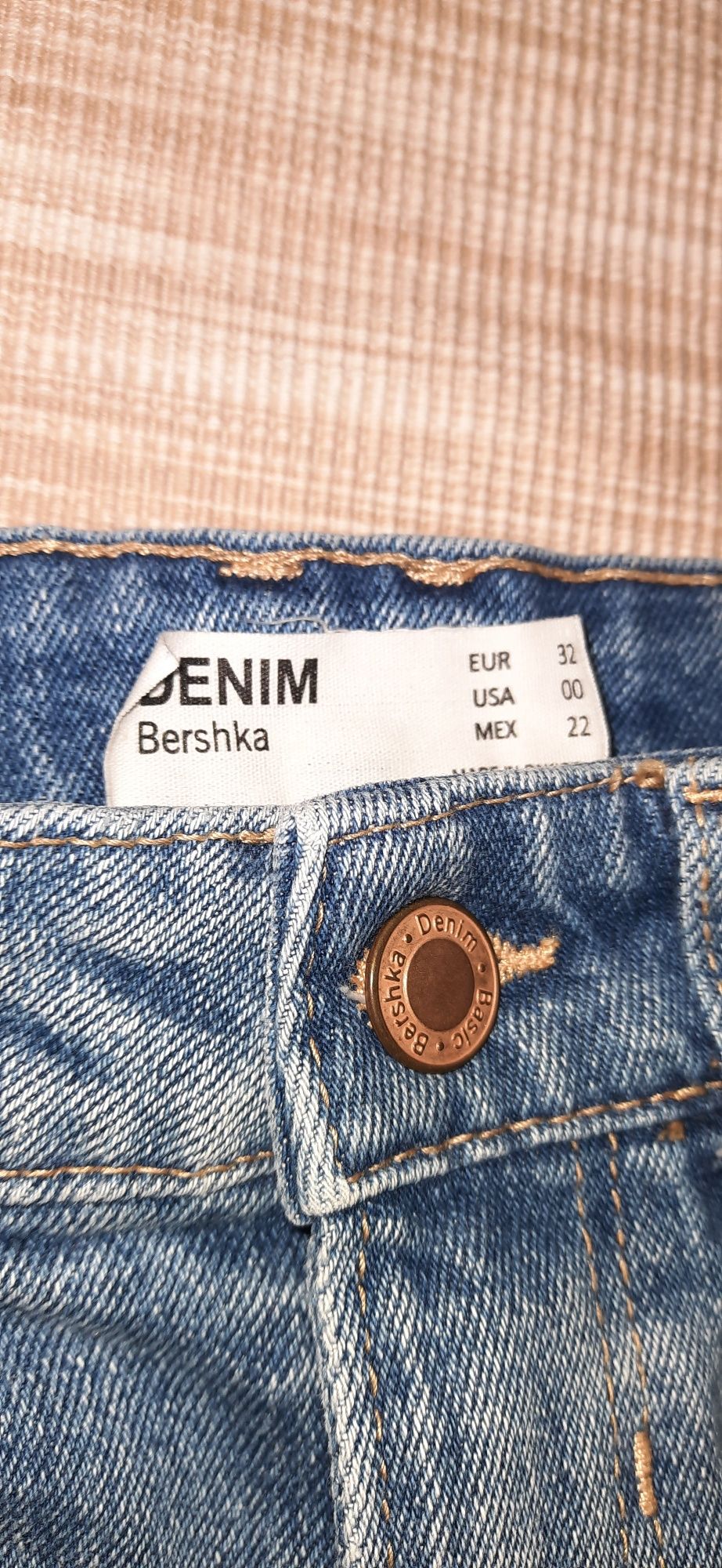 Spodenki Bershka rozm 32