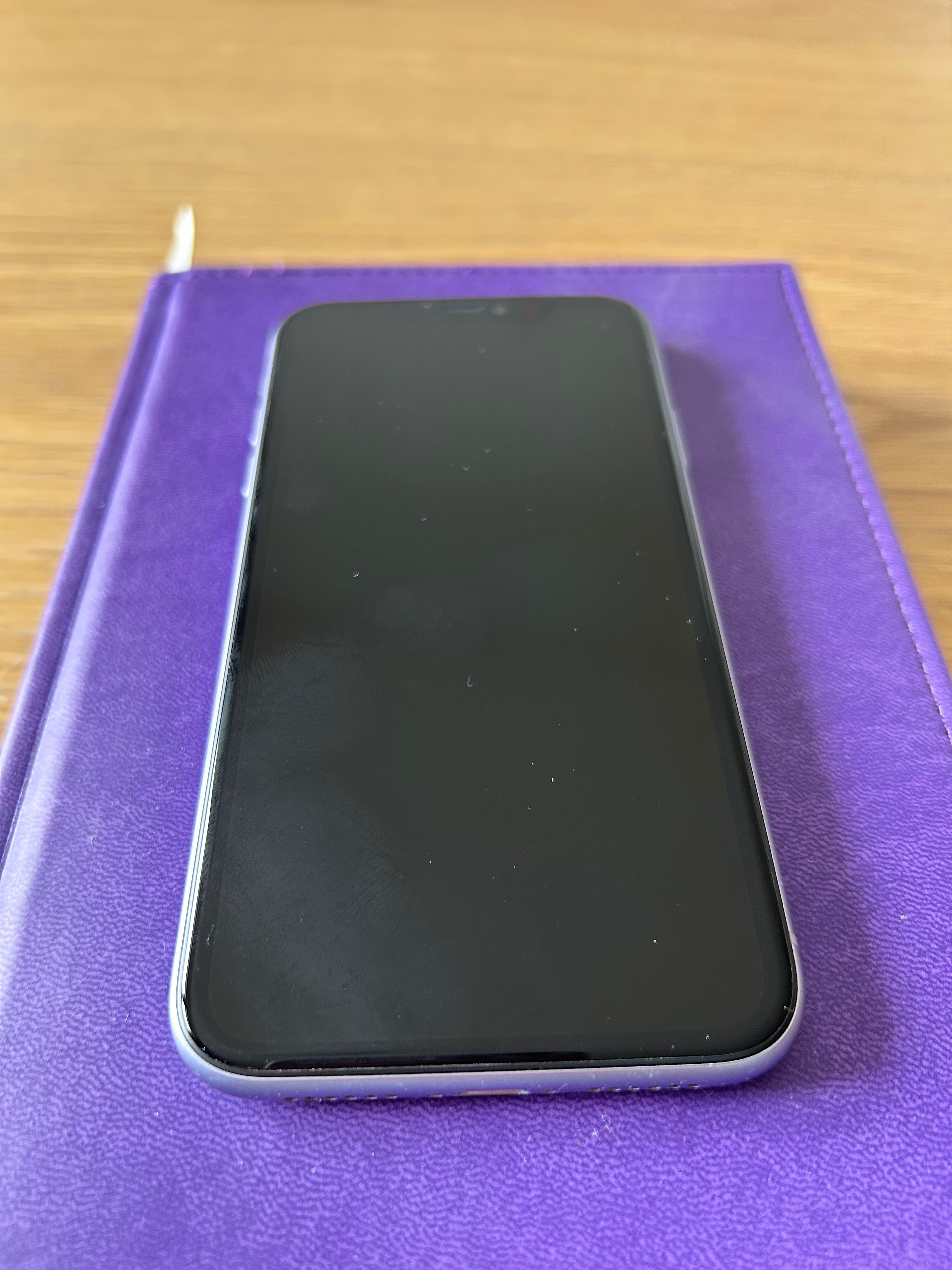 iPhone 11 fioletowy 64GB bardzo dobry stan