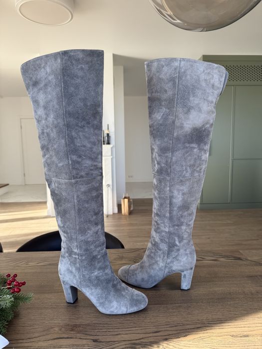 Chanel оригінал Італія сірі замшеві високі чоботи сапоги