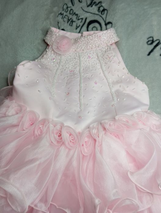 Дитяча святкова сукня