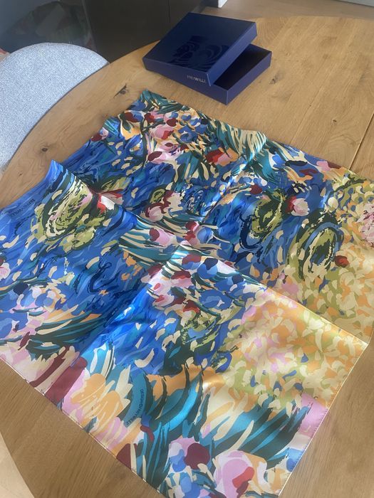 Jedwabna apaszka Freywille