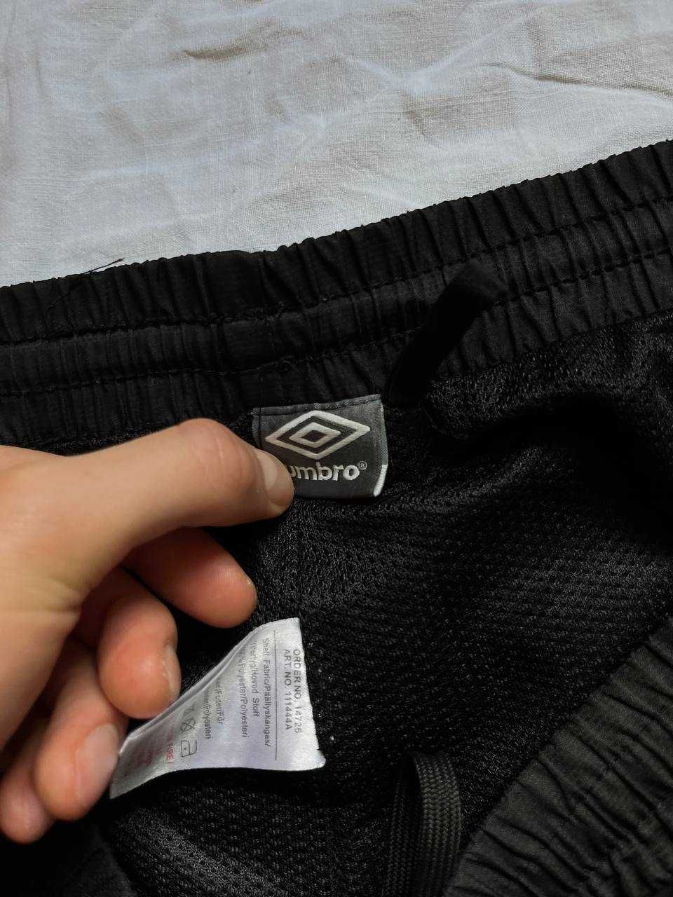 Umbro на лампасах штаны спортивки M L 32 34 спортивні