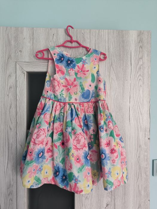 Kolorowa elegancka sukienka Primark 92