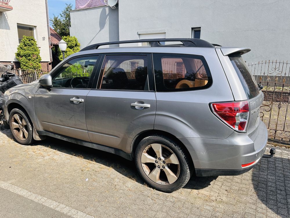 Sprzedam Subaru Forester 2.5 Turbo 230KM – Automat, LPG
