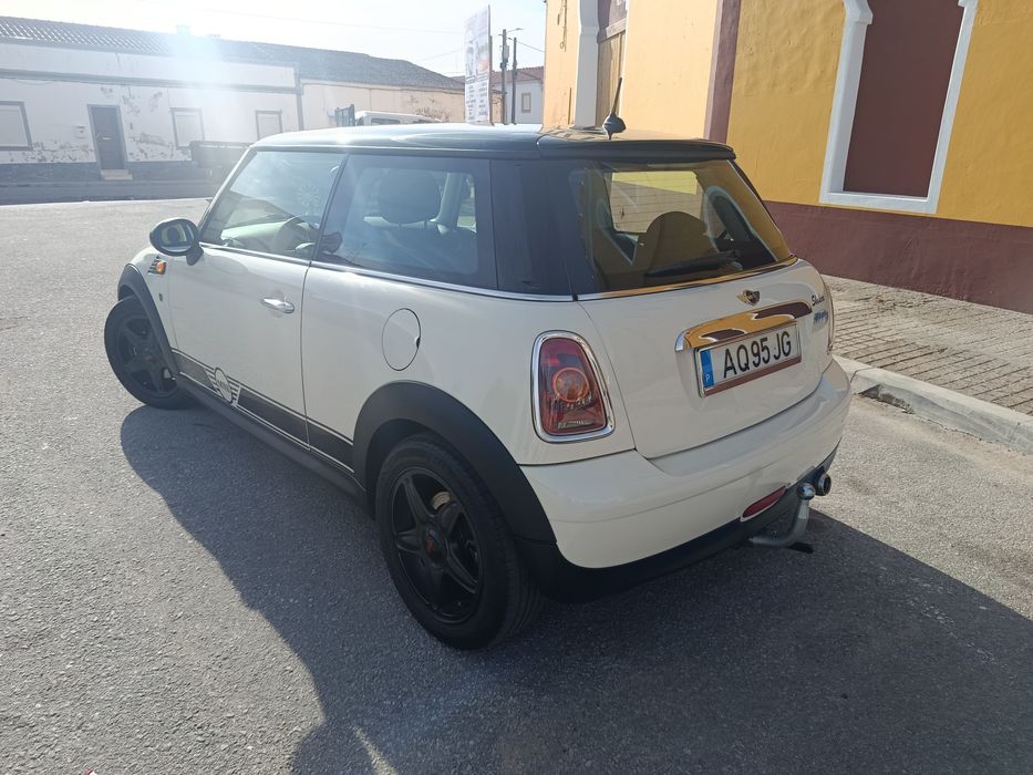 Mini Cooper d , impecável