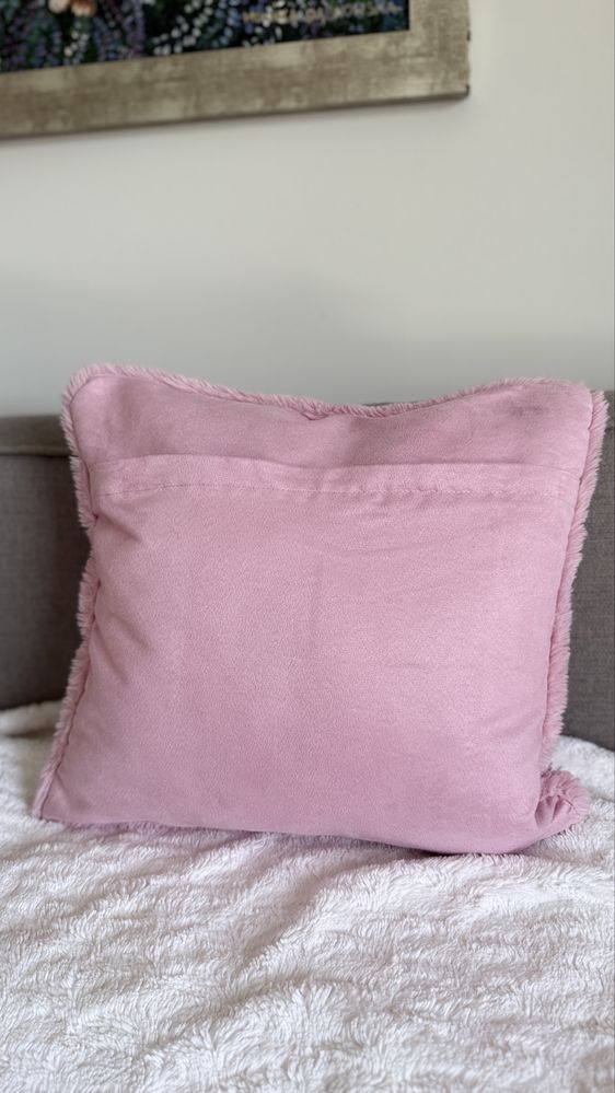 Zara Home Poduszka z poszewką dekoracyjna różowa puchata