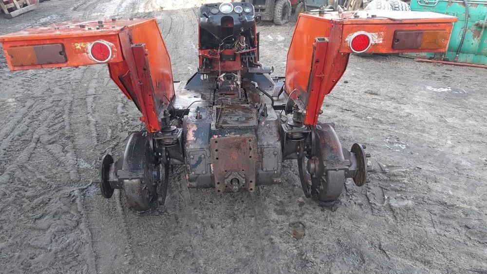 Zwolnica prawa lewa zetor 7211 most atak obudowa skrzynia napęd 7245