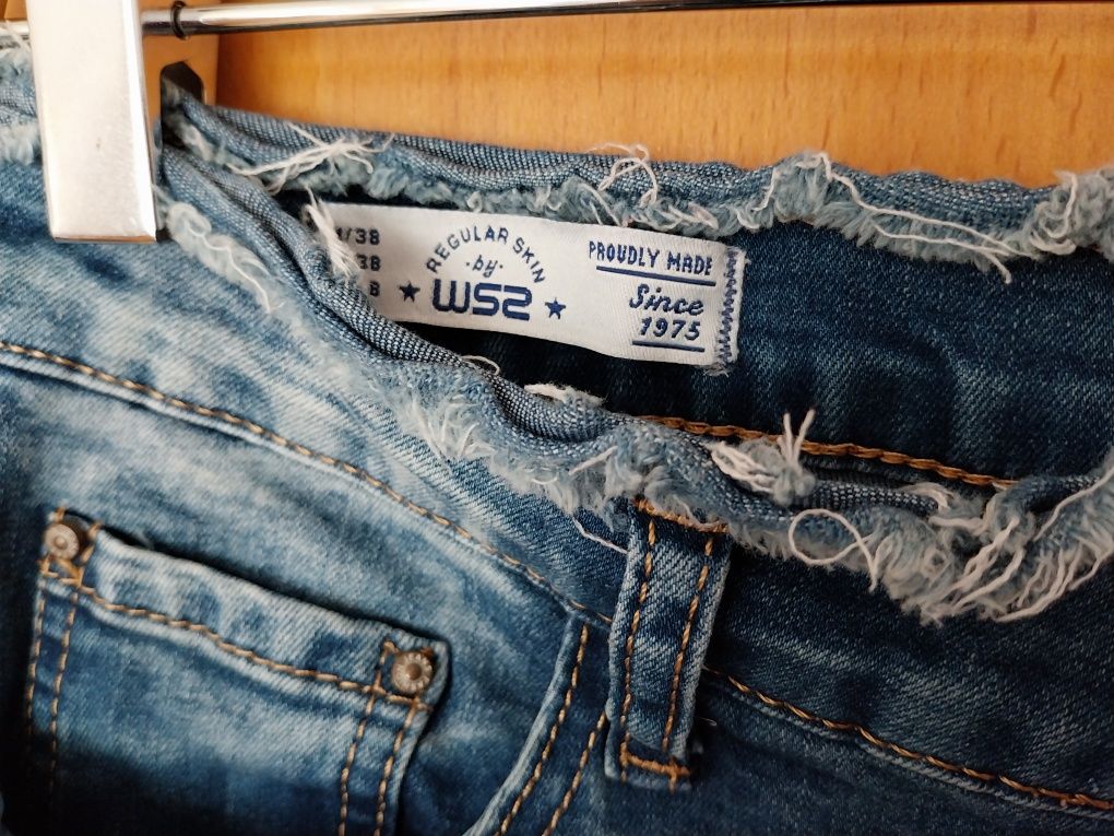 Jeans com perolas tam 38