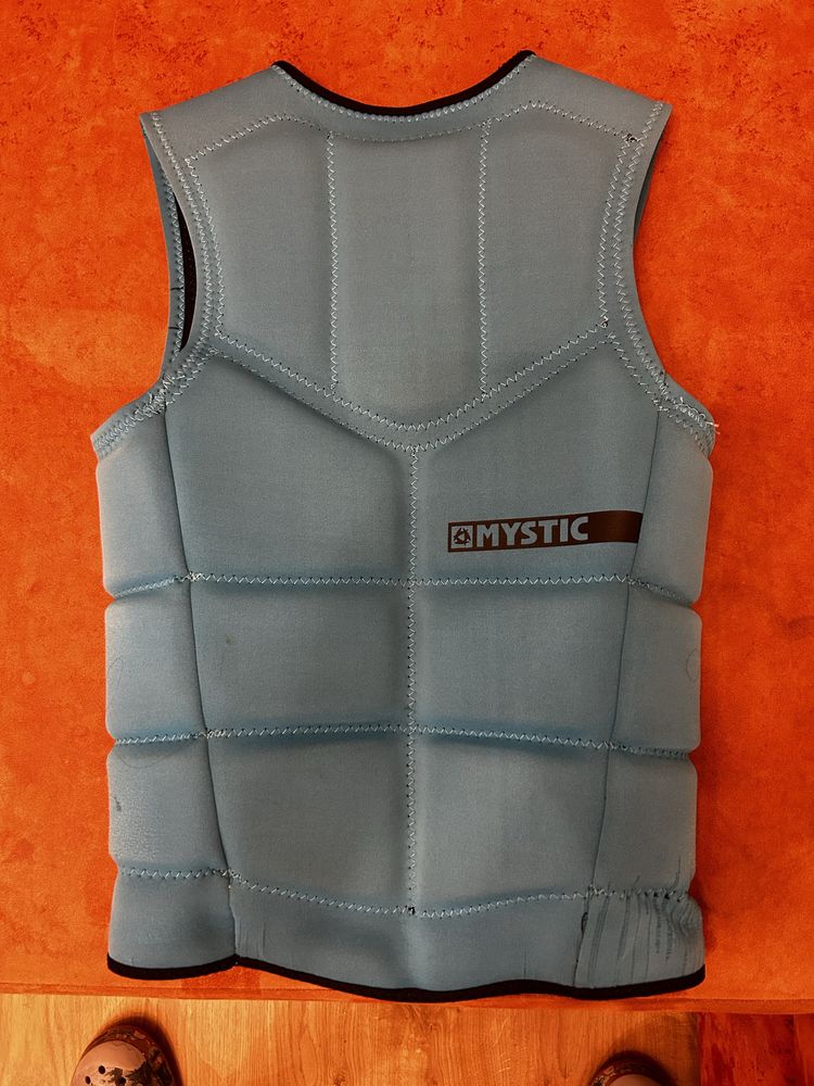 Kamizelka vest Mystic wakeboard roz. S