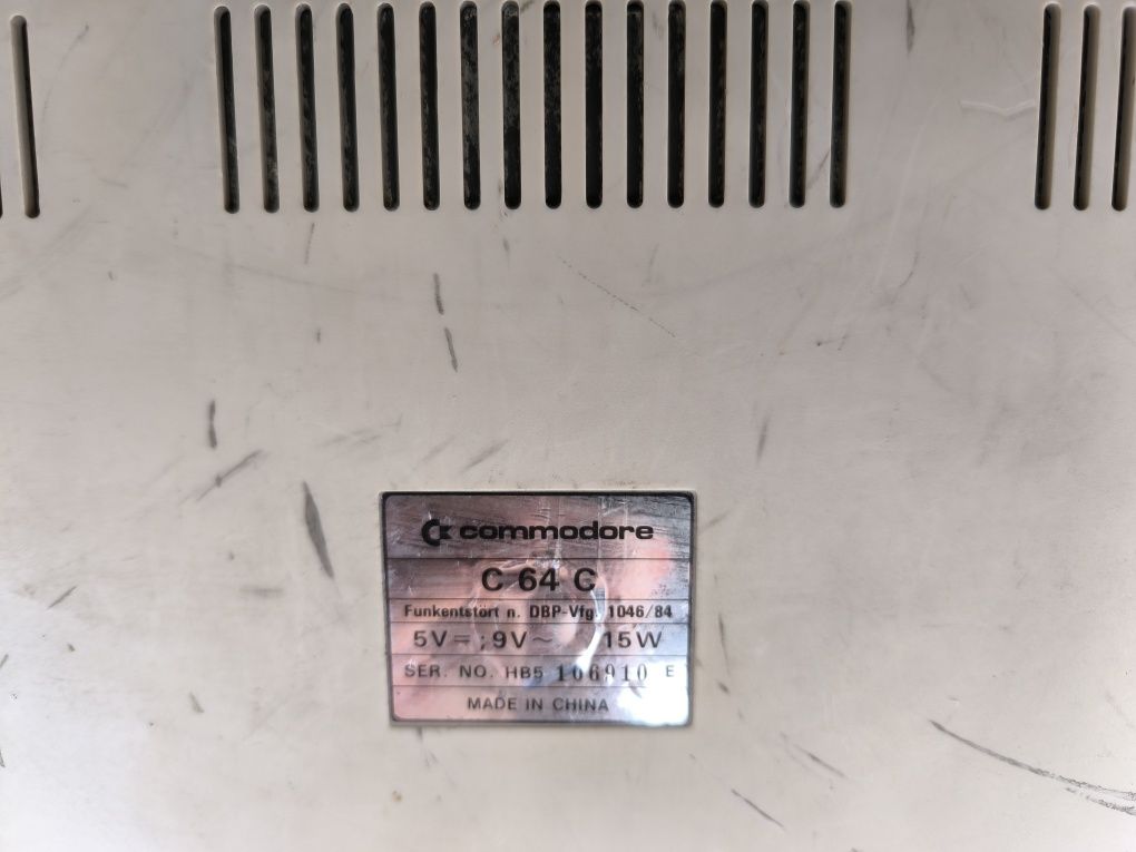 Komputer Commodore c64c