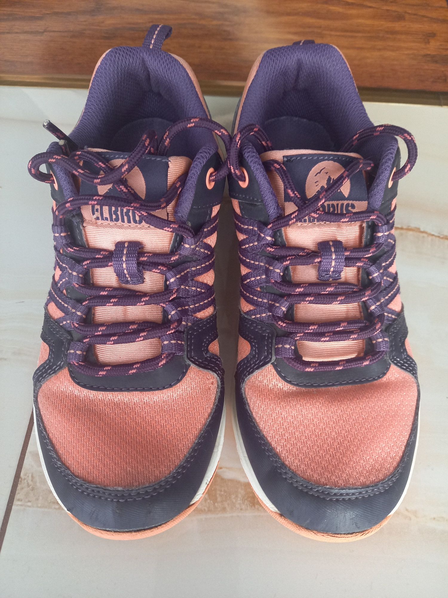 Buty Elbrus r 36