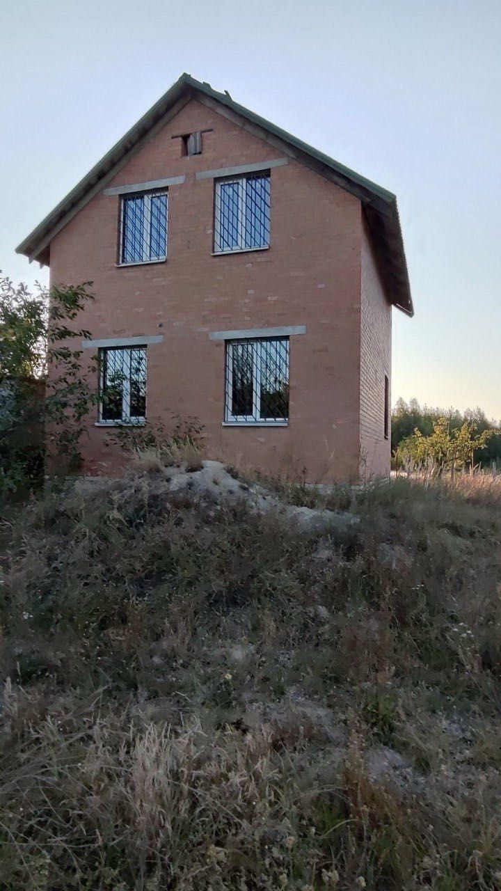 Продам будинок з ділянкою. Село Гавронщина, Київська вул.